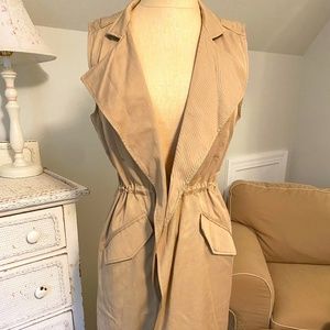 Gap Khaki Midi Vest (XS/P)